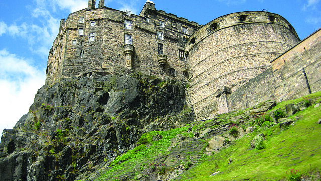 edinburgh castle scotland 976890