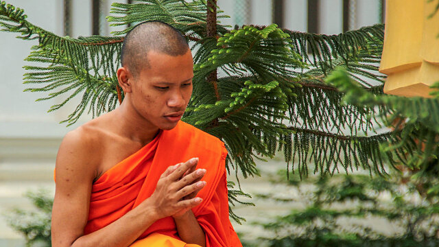 monk thailand
