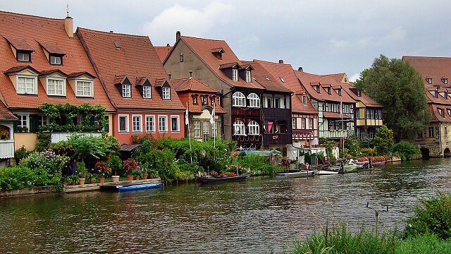 town on the river bamberg