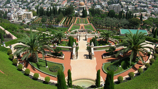 bahai gardens israel