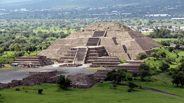 the pyramid of the sun